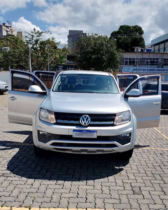 VOLKSWAGEN AMAROK 2.0 COMFORTLINE 4X4 CD 16V TURBO INTERCOOLER DIESEL 4P AUTOMÁTICO